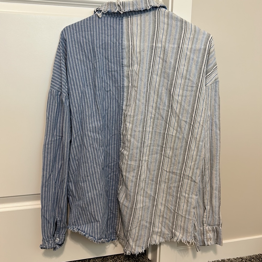 Blue pattern flannel - Picture 2 of 2